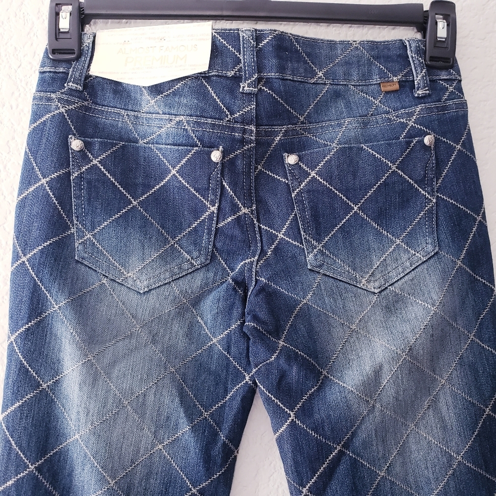 Almost Famous Stitch Pattern Jeans - Picture 6 of 11